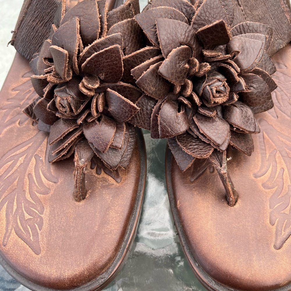 Born Brown Floral Sandals - Picture 4 of 5